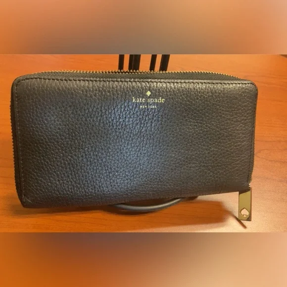 Kate Spade | Wallet | Black | Excellent Condition - Picture 3 of 10